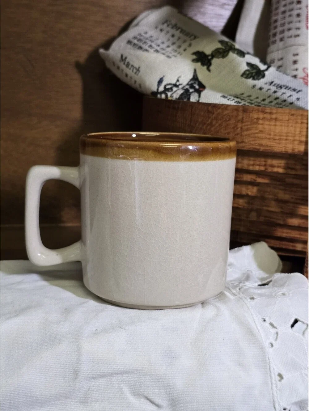 Vintage POP Mug Retro Brown Tan Ceramic Coffee Cup Smoking Mountains
